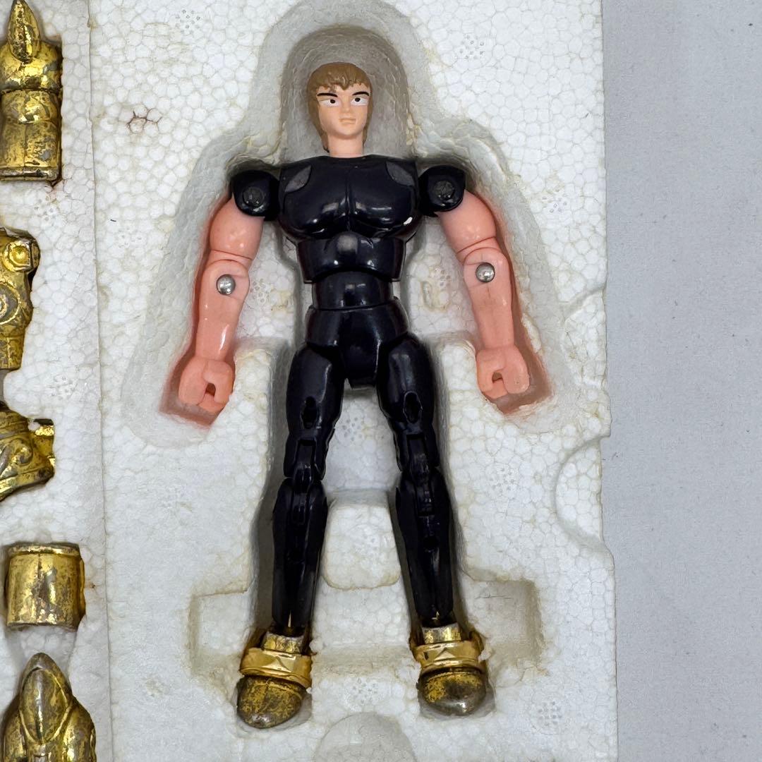 バンダイ聖闘士星矢 聖衣大系 カプリコーンクロス シュラ 山羊座の聖衣 黄金聖衣