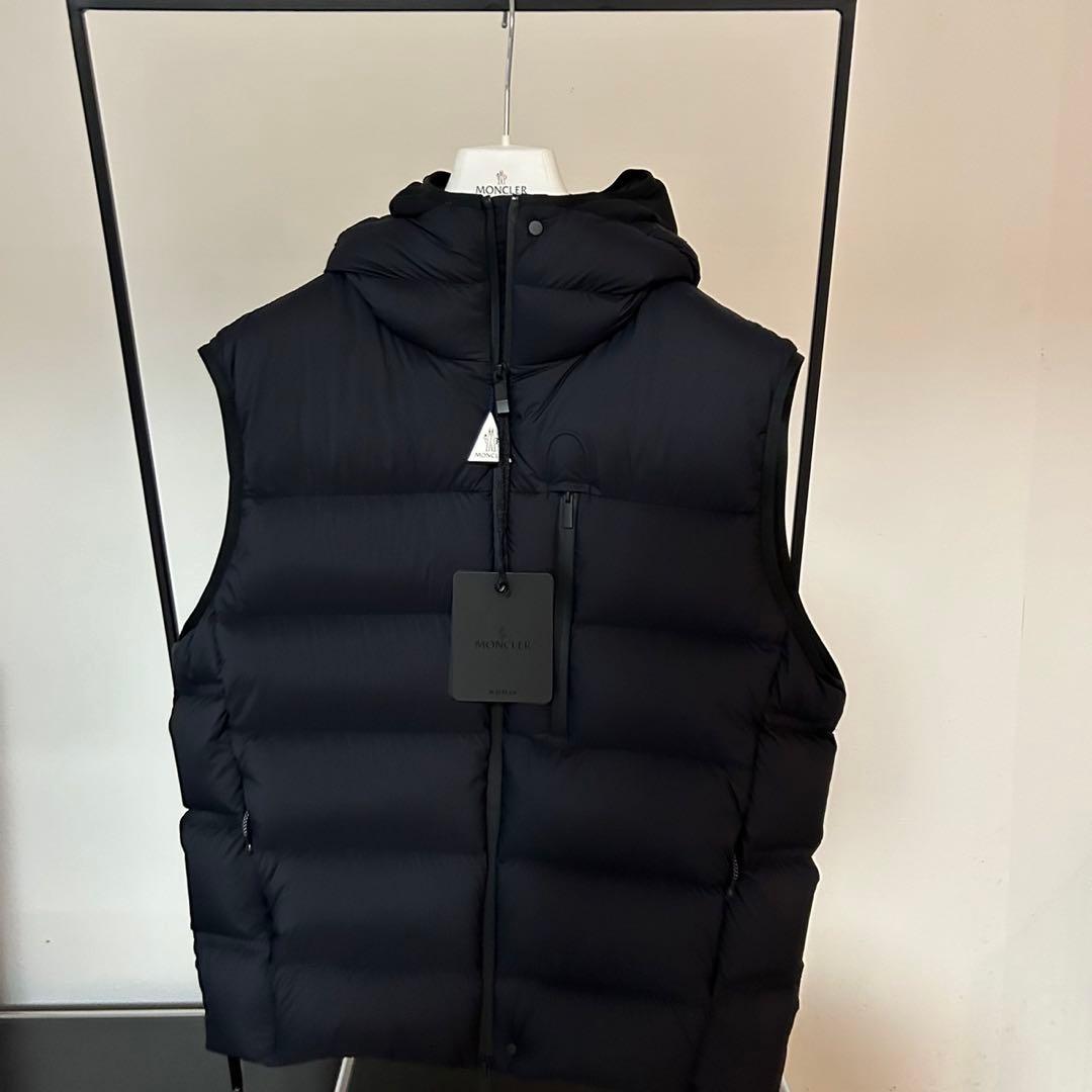 未使用★モンクレール★TAMEGA★ダウン ベスト 2★ブラック★23〜24秋冬