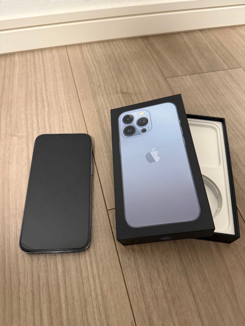 美品 iPhone13Pro 512GB SIMフリー　シエラブルー