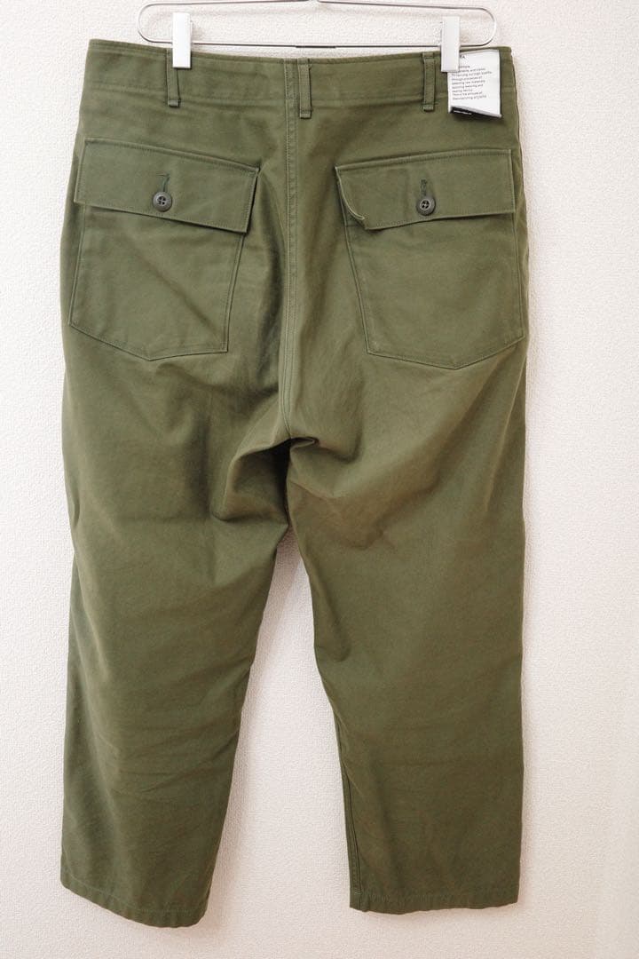 CIOTA シオタ スビンコットンバックサテンベイカーパンツ