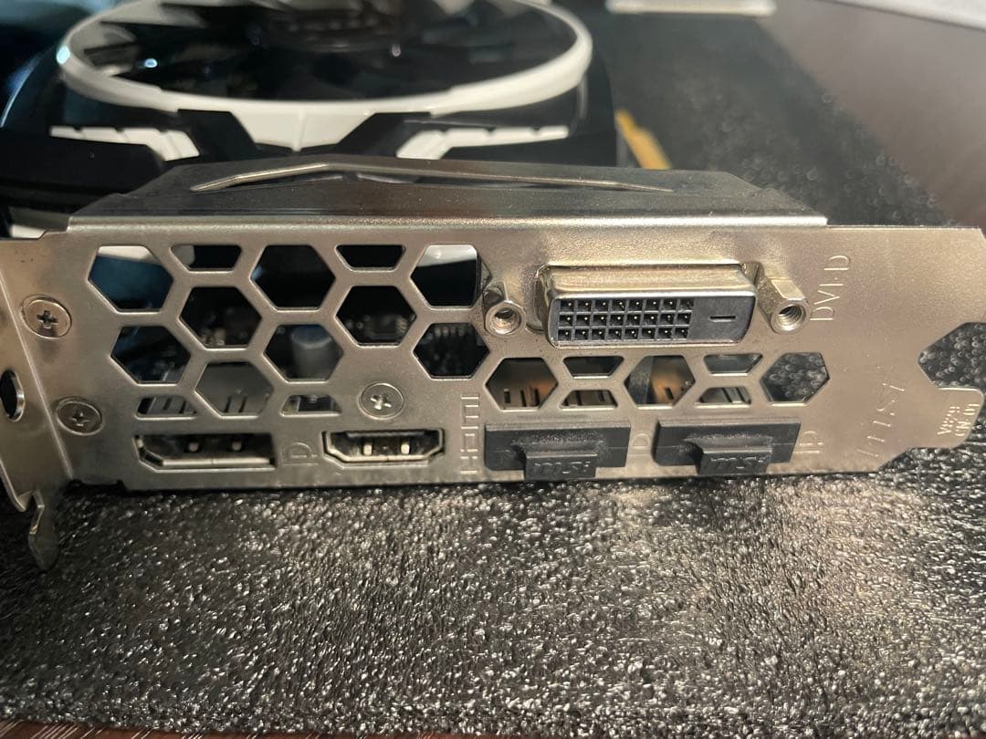 グラフィックボード・グラボ・ビデオカード MSI GeForce RTX1070