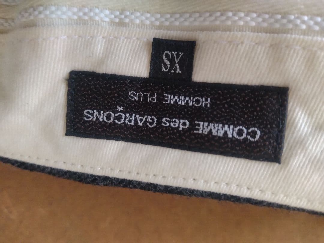 【コムデギャルソン・オムプリュス】パンツ／XSサイズ