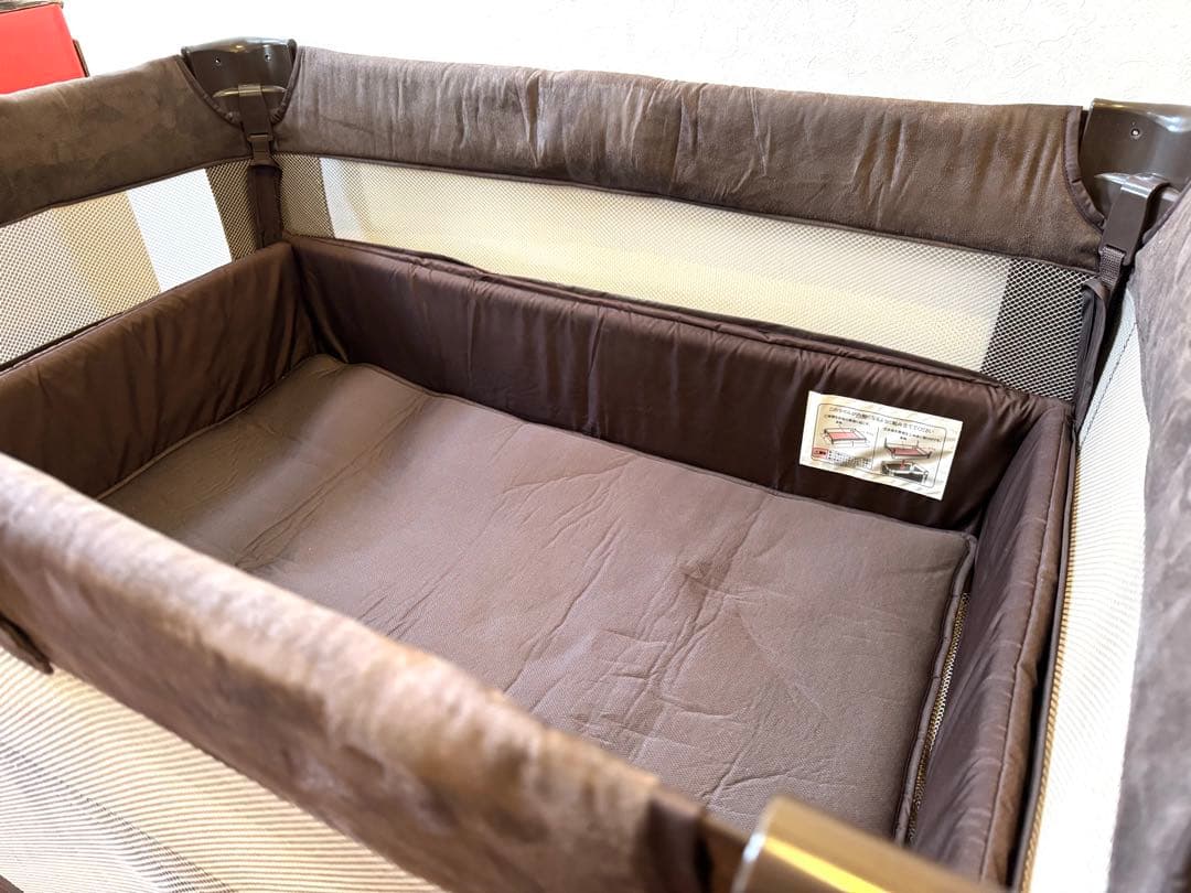 【美品】アップリカ ココネル エアー プラス チョコレートブラウン ベビーベッド