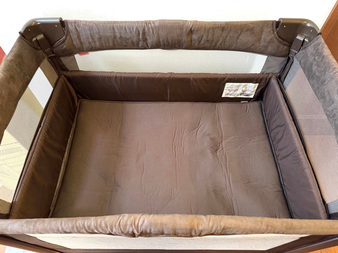 【美品】アップリカ ココネル エアー プラス チョコレートブラウン ベビーベッド