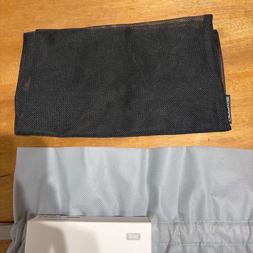 SIXPAD エクササイズショーツ グレー