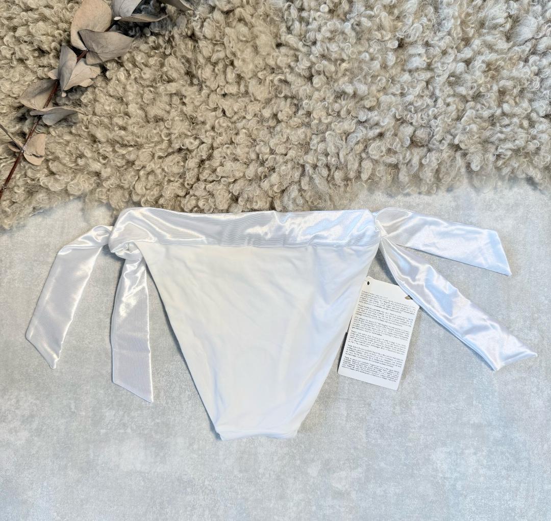 La Perla　ラペルラ　高級ビキニ上下セット　スパンコール刺繍未使用タグ付き