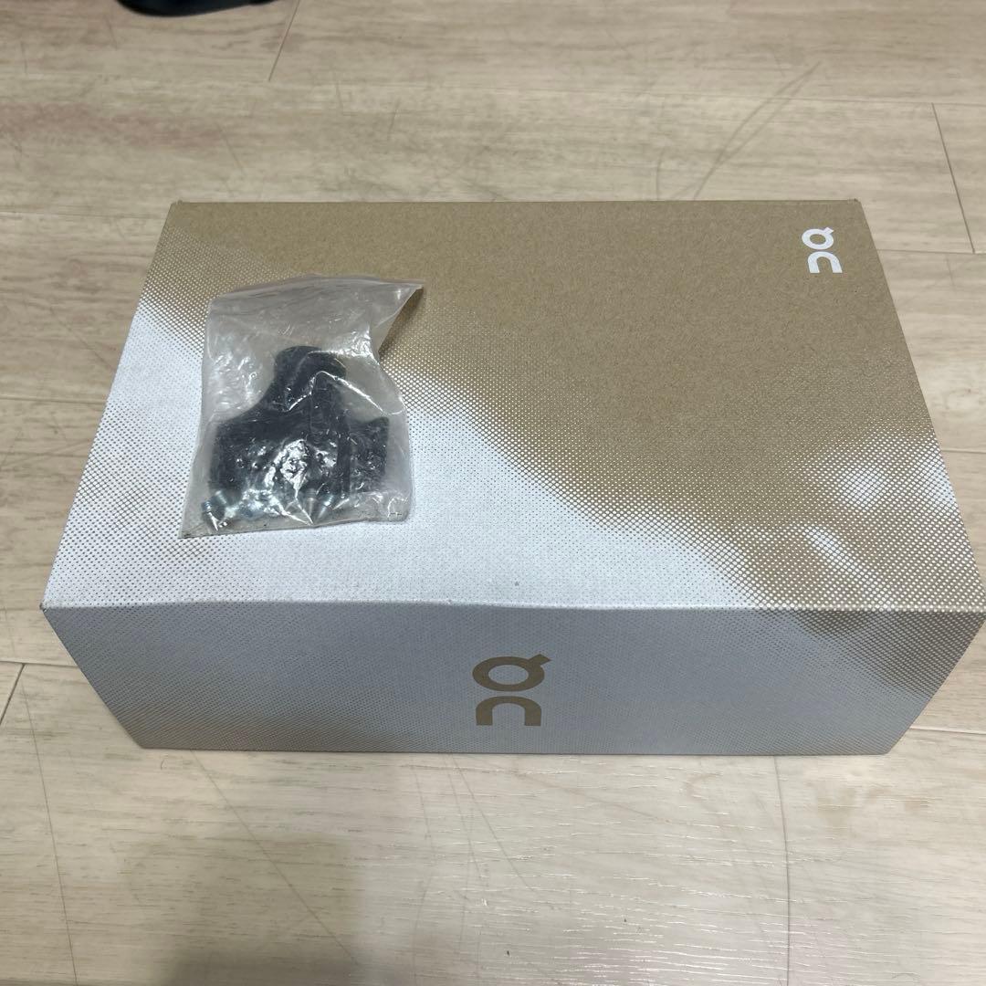 onアンプリウス2 27.0cm