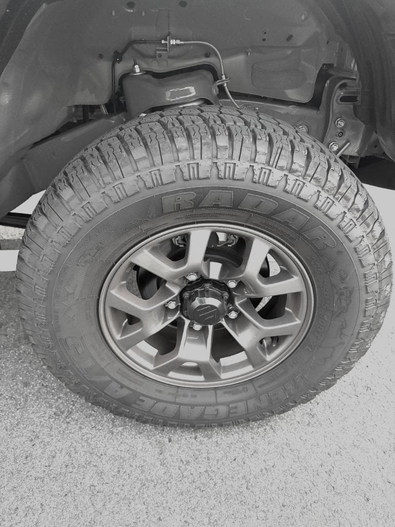 【毎日値引】ジムニーシエラ大径タイヤホイール4本235/75 R15 走浅 愛知