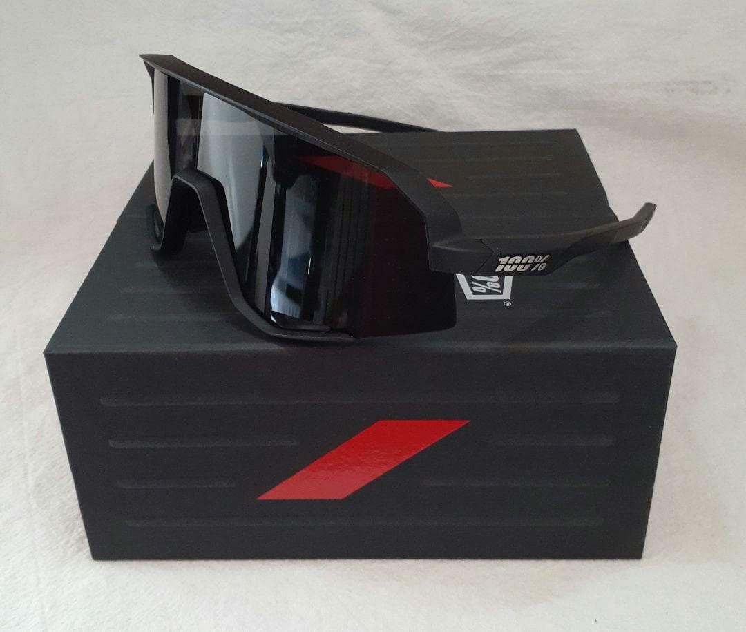 売約済み 100% Slendale マットブラック ワンハンドレッド