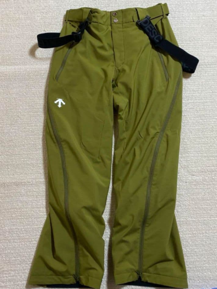 DESCENTE デサント　スキーパンツ　2023-2024