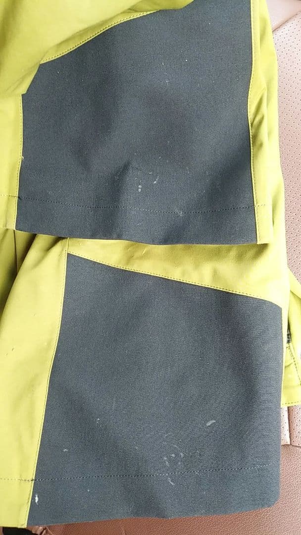 DESCENTE デサント　スキーパンツ　2023-2024