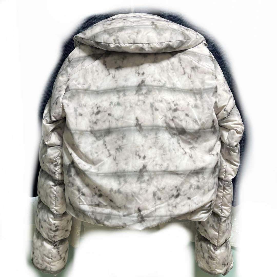 【GRANCY】プリントショートリアルダウン ホワイト Mサイズ