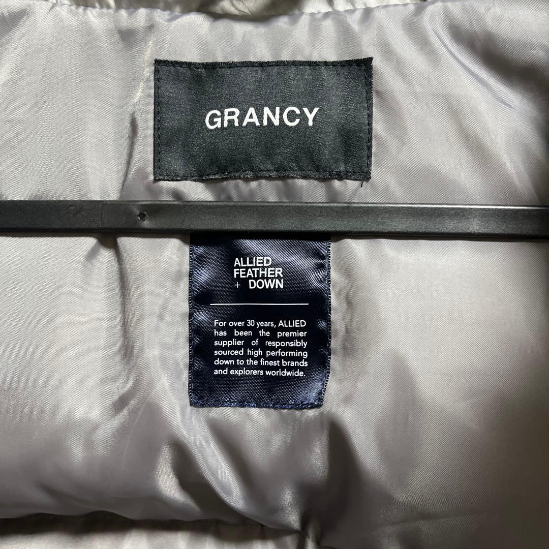 【GRANCY】プリントショートリアルダウン ホワイト Mサイズ