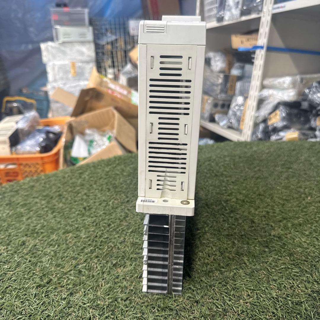 MDS-B-V2-2020三菱 MDS B V2 2020 サーボドライバー