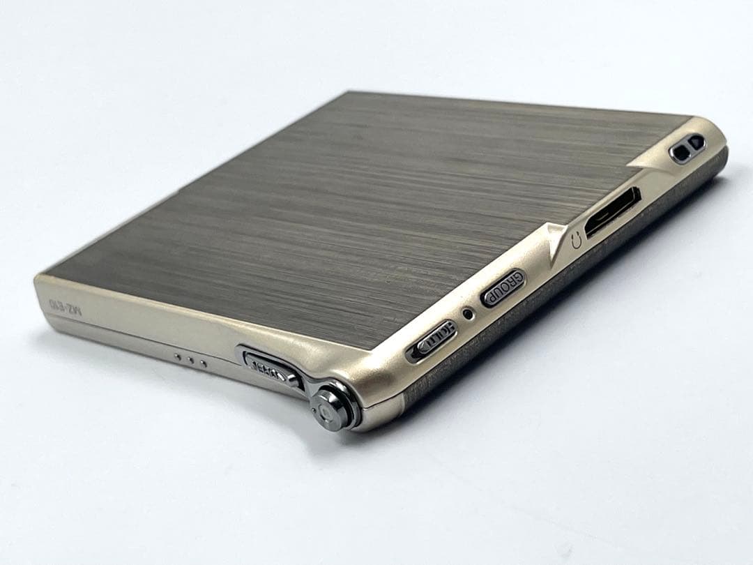 ジャンク　外観極美品　SONY MZ-E10 Walkman MDプレーヤー