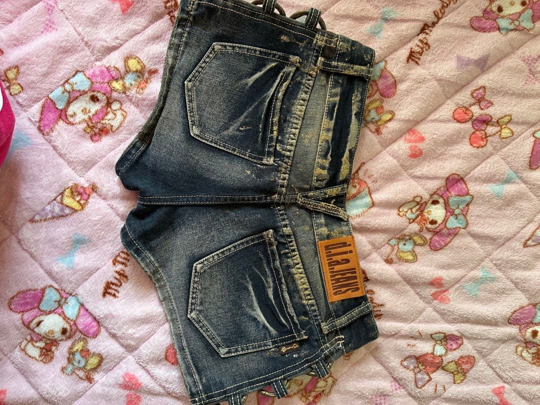 ダメージ加工ショートパンツ ダークブルーd.i.a.