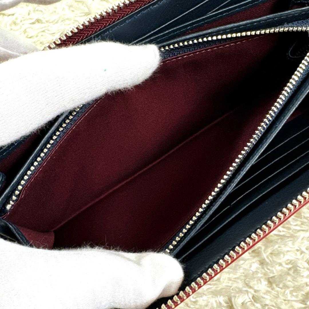 新品級✨ヴィヴィアンウエストウッド　長財布 カラーステッチ オーブ　ロゴプレート