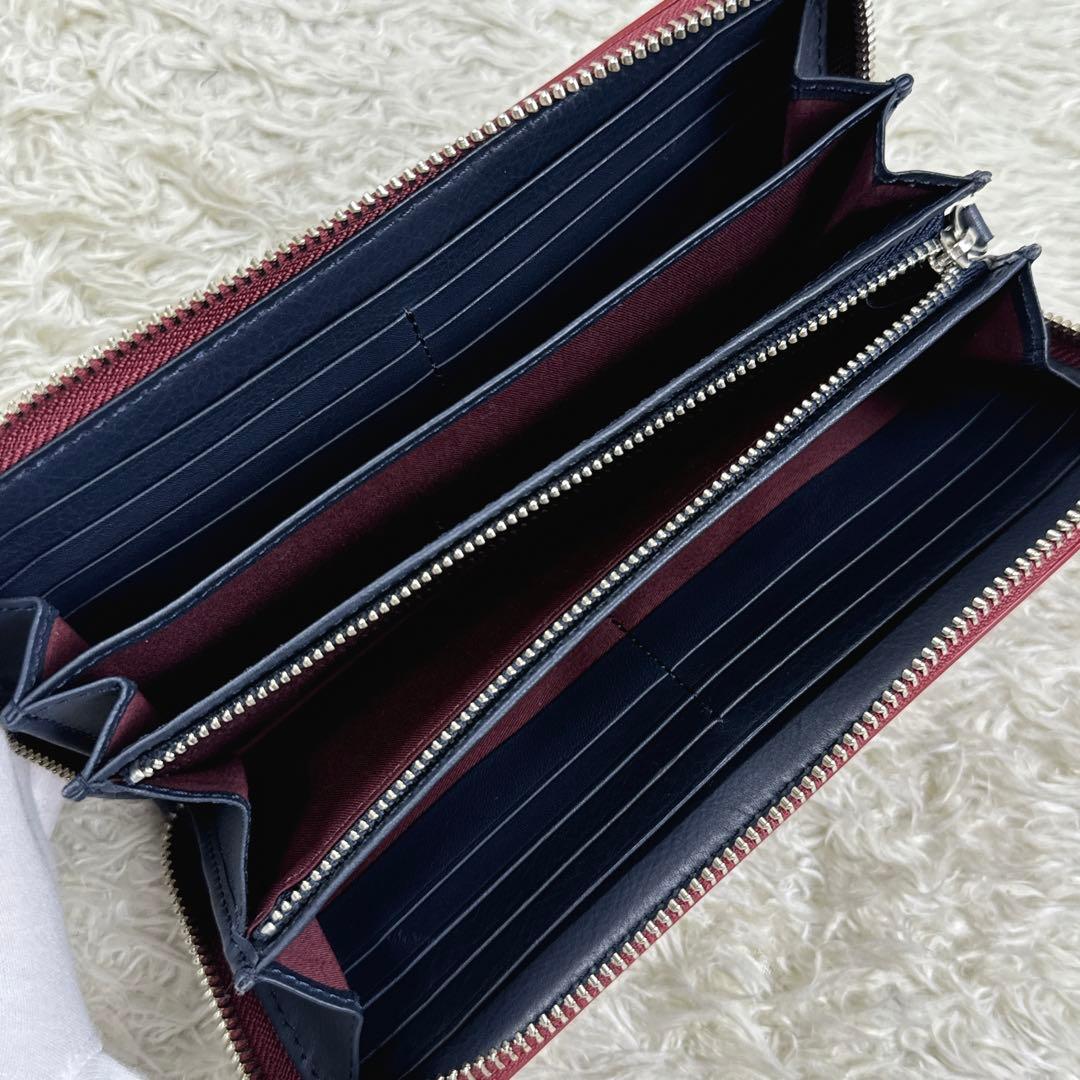 新品級✨ヴィヴィアンウエストウッド　長財布 カラーステッチ オーブ　ロゴプレート