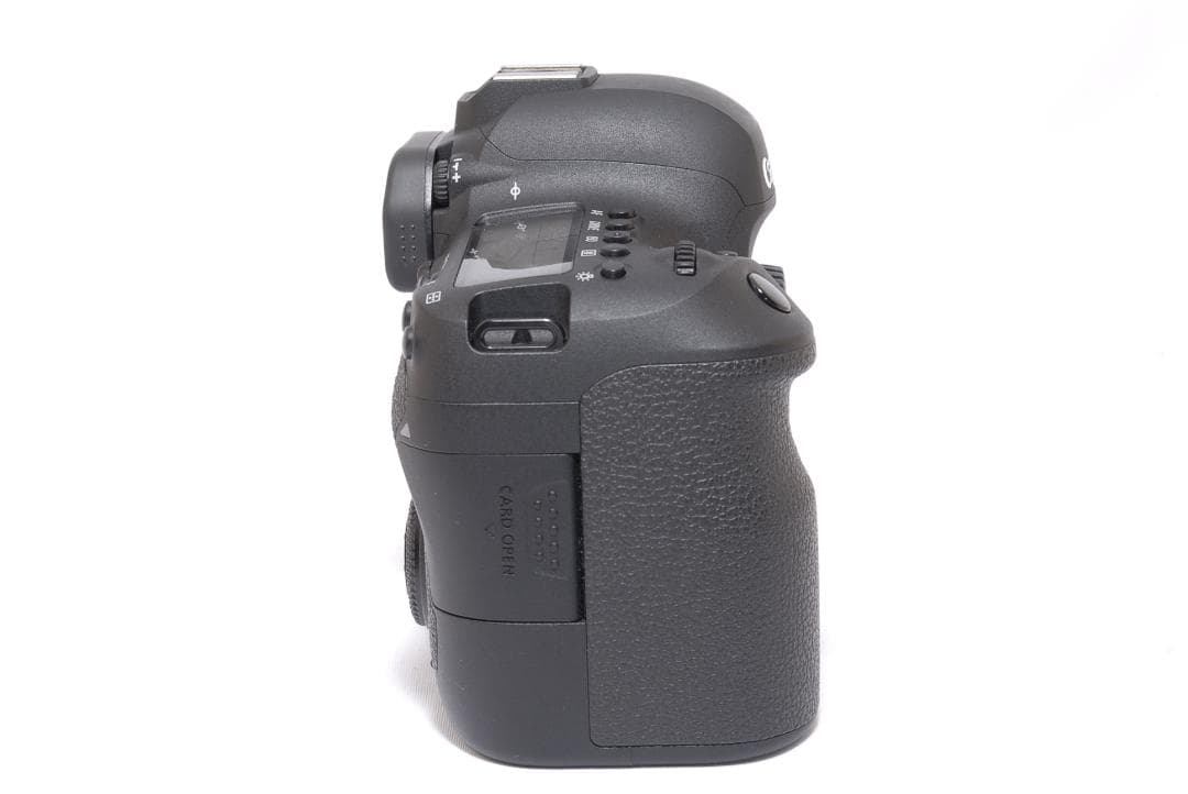 ✨美品　Wi-Fi通信機能付き！ Canon EOS 6D mark II