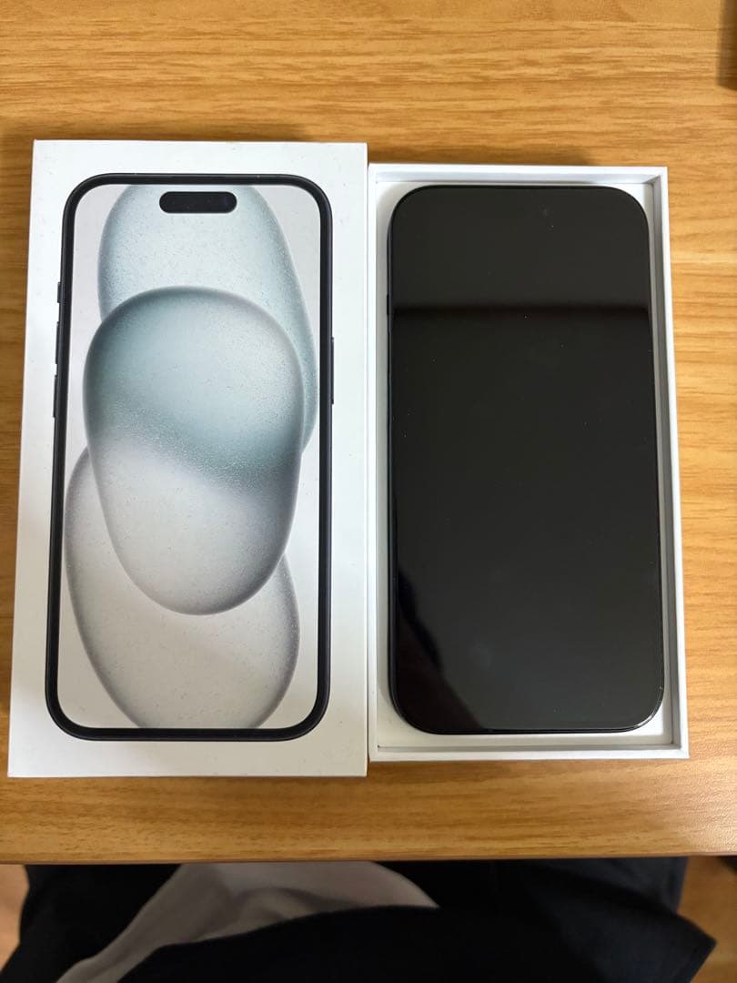 Apple iPhone 15 ブラック 本体 128G