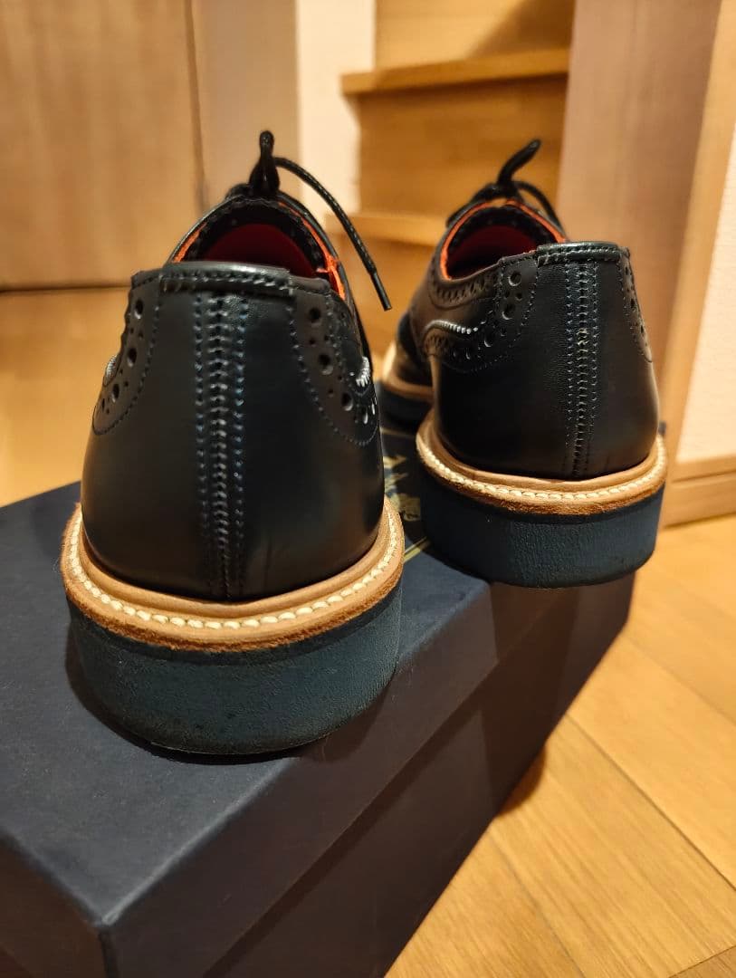 トリッカーズ/ウィングチップ カントリーシューズ／別注品 vibramソール 紺