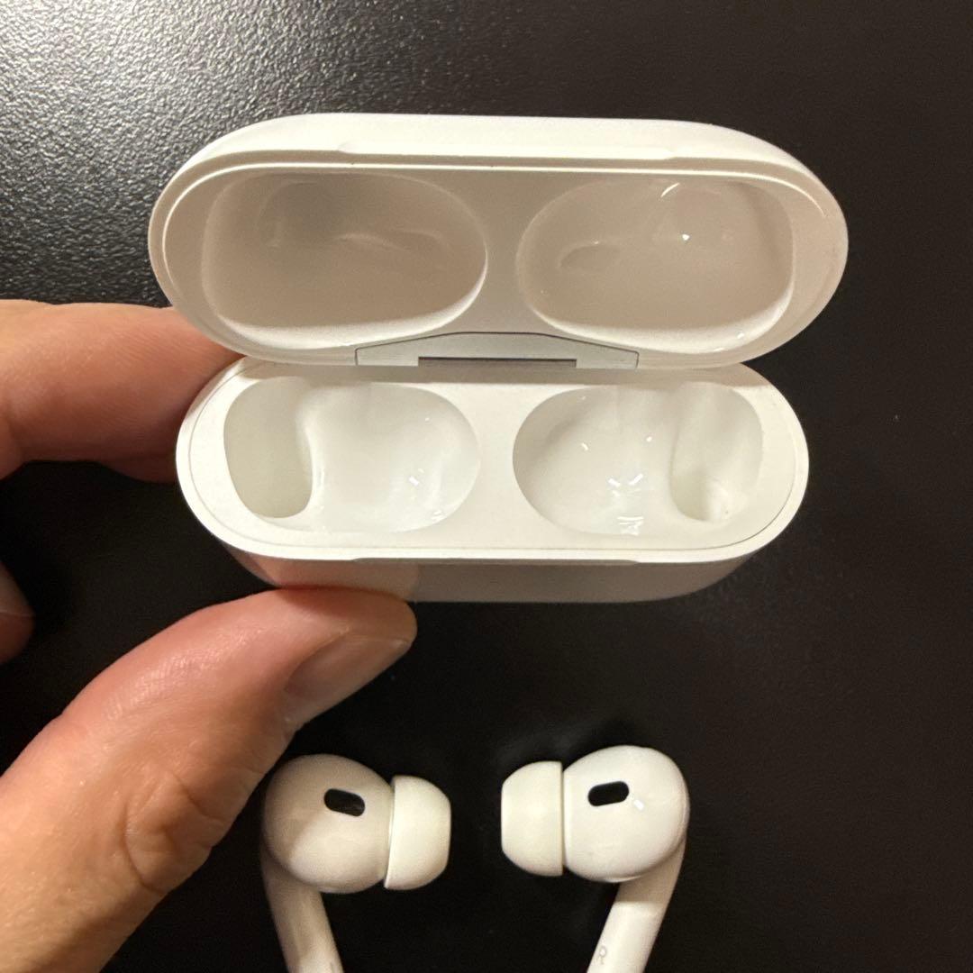 【Apple正規品】AirPods Pro 2(本体+ケース+付属品+箱付き)
