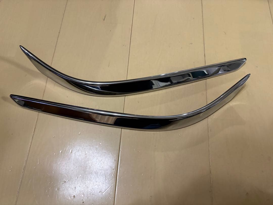 モデリスタ　フロントグリルガーニッシュ　80ハリアー