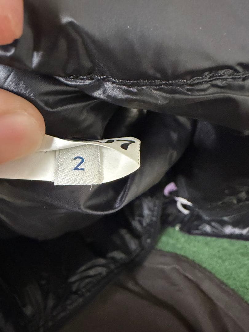 モンクレールブラック ダウンベスト サイズ2