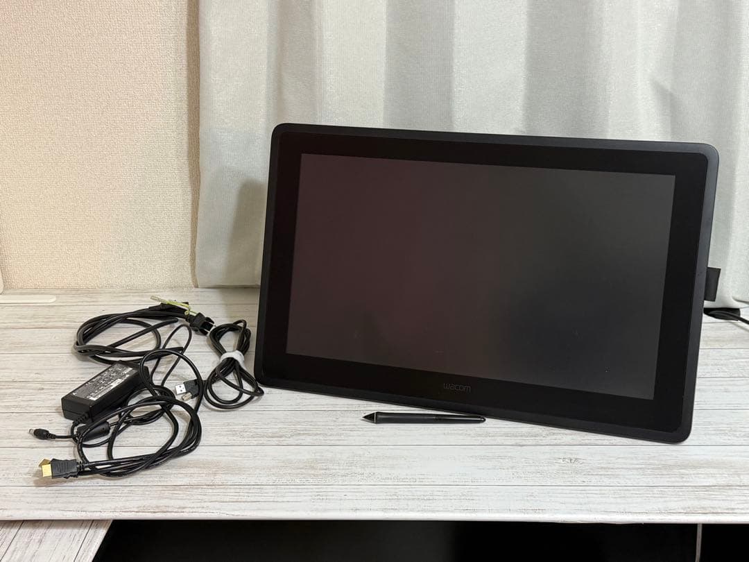 R*s様 ワコム 液タブ Wacom Cintiq 22