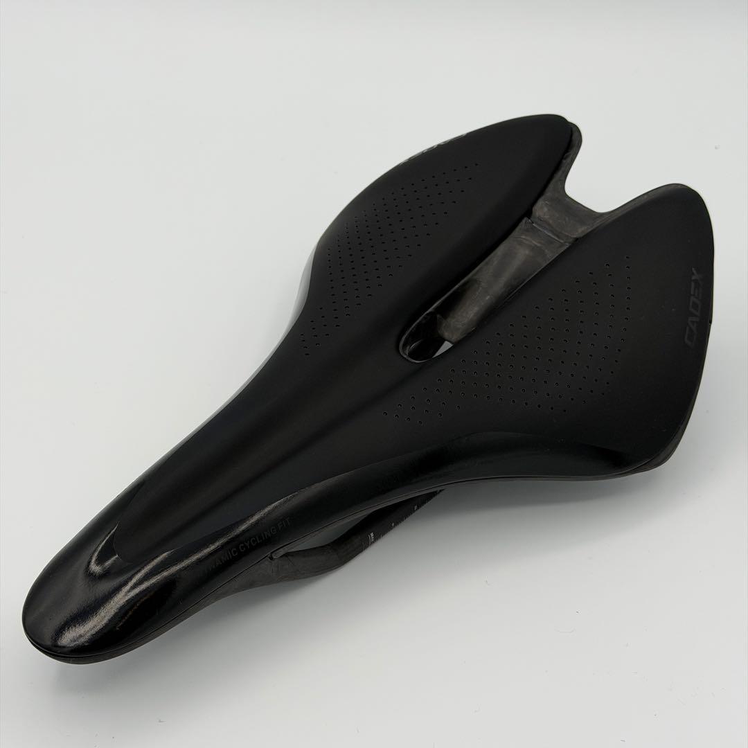 Els Karry様【新品】CADEX Boost サドル