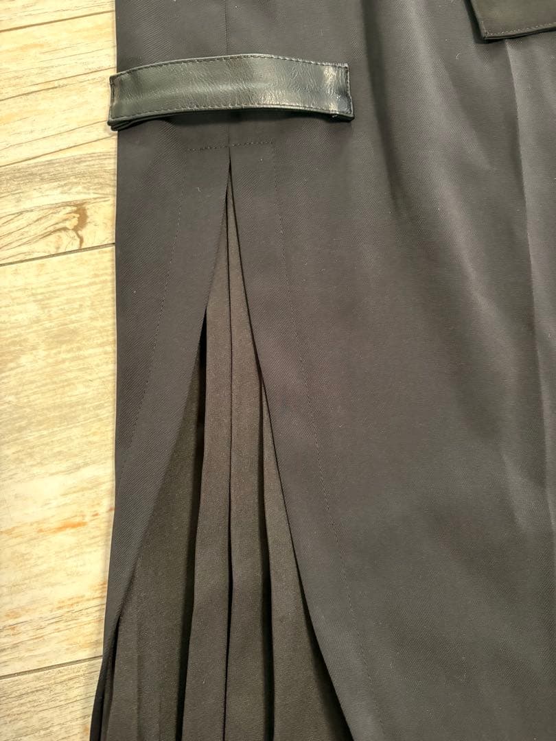 新品タグ付き‼️ 和洋折衷　ユニセックス 袴風ラップワイドパンツ IRO＋IRO