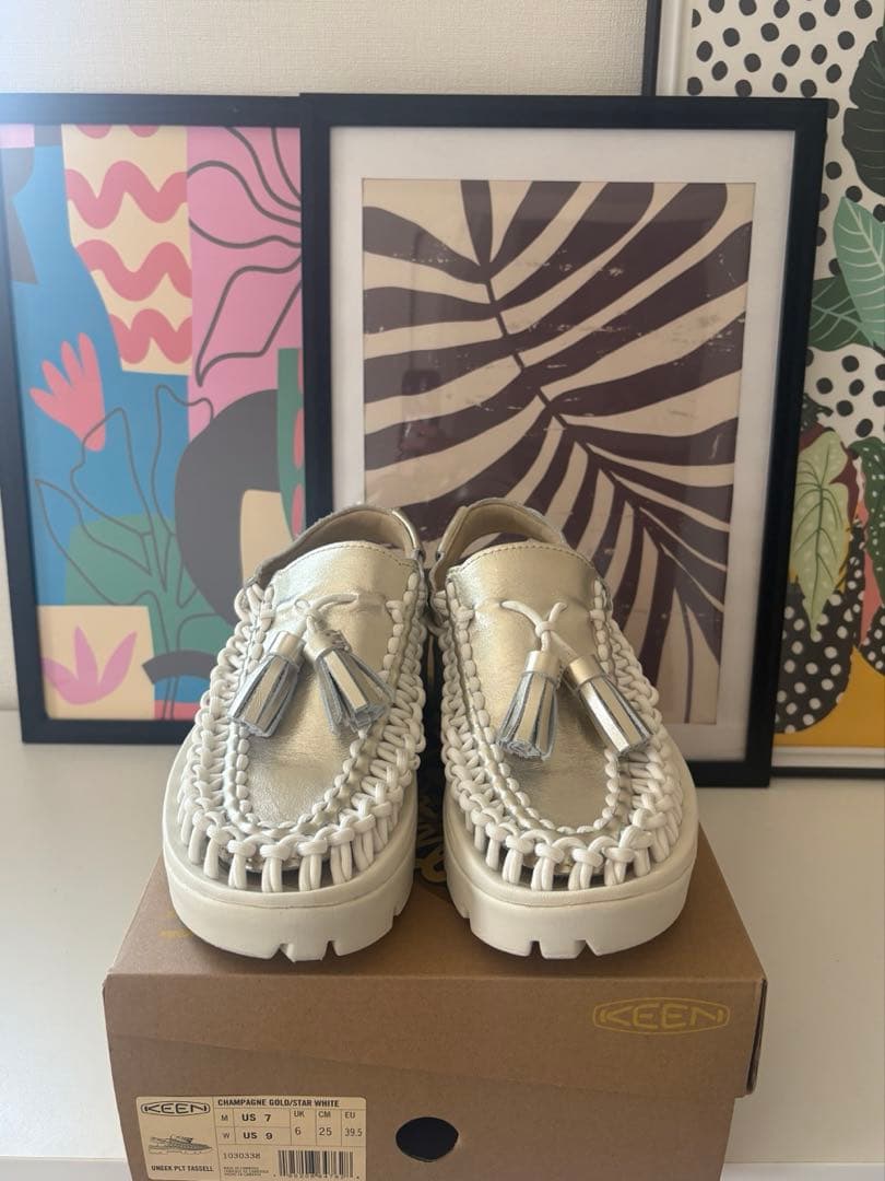 a*i様 KEEN ユニーク ピーエルティー タッセル 25