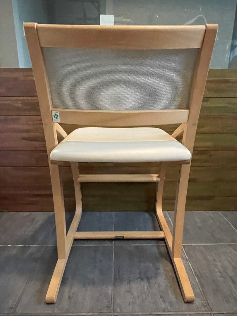 karimokuカリモク Cresceクレシェ 天然木/無垢ブナ材 デスクチェア