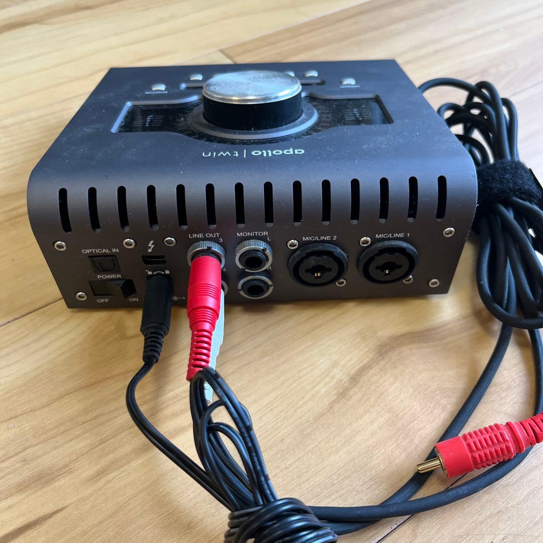 Apollo Twin オーディオインターフェイス