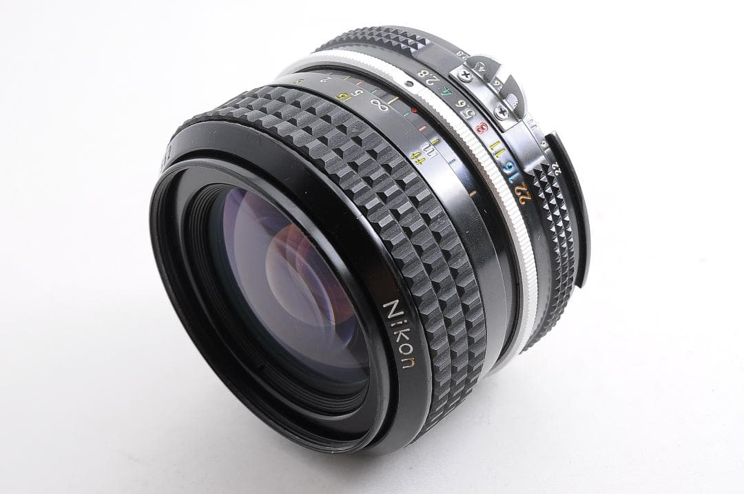 NIKON AI NIKKOR 28mm F/2.8 レンズ @4382
