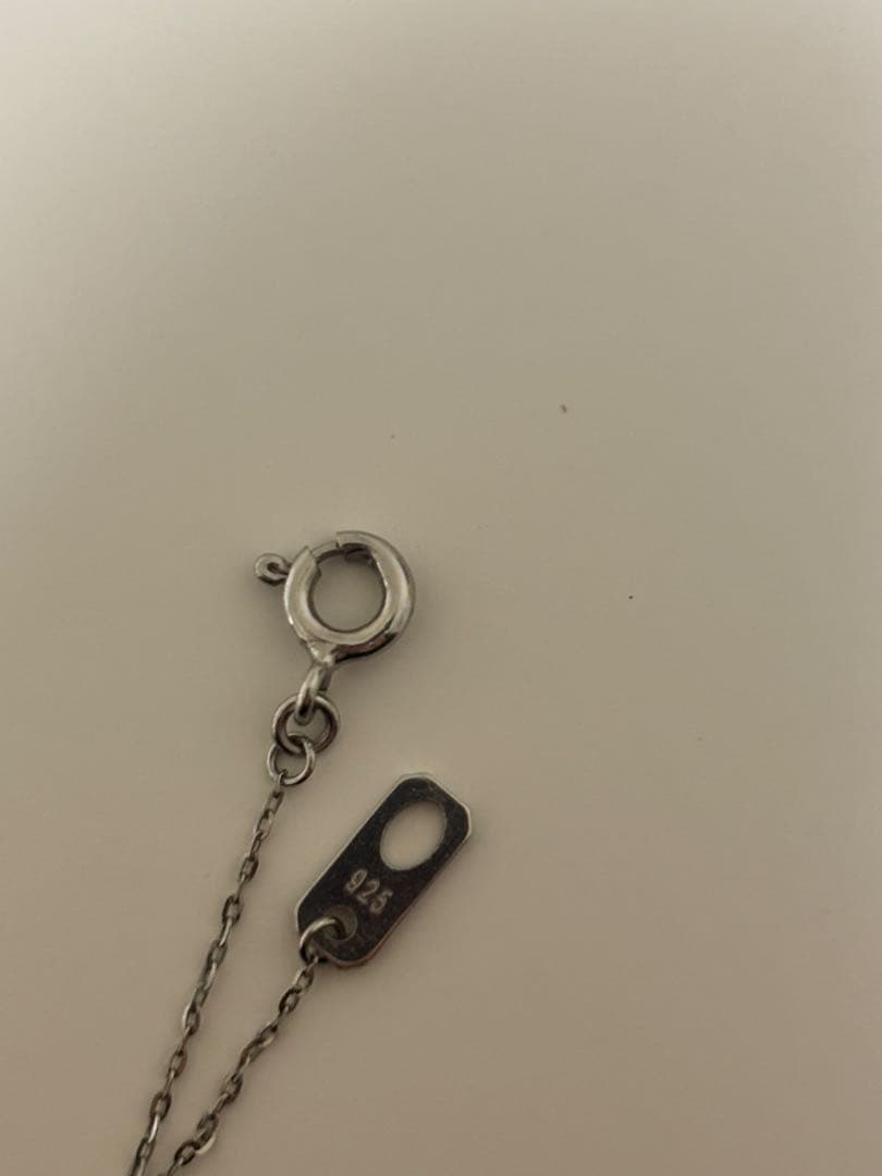 【ete】クレセントムーンネックレス シルバー　［ONLINE Limited］