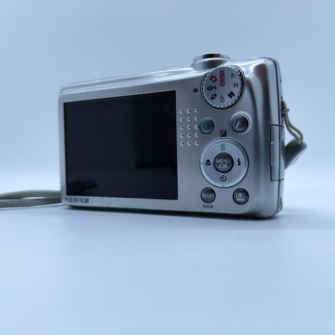 FUJIFILM FinePix F70 EXR シルバー デジカメ