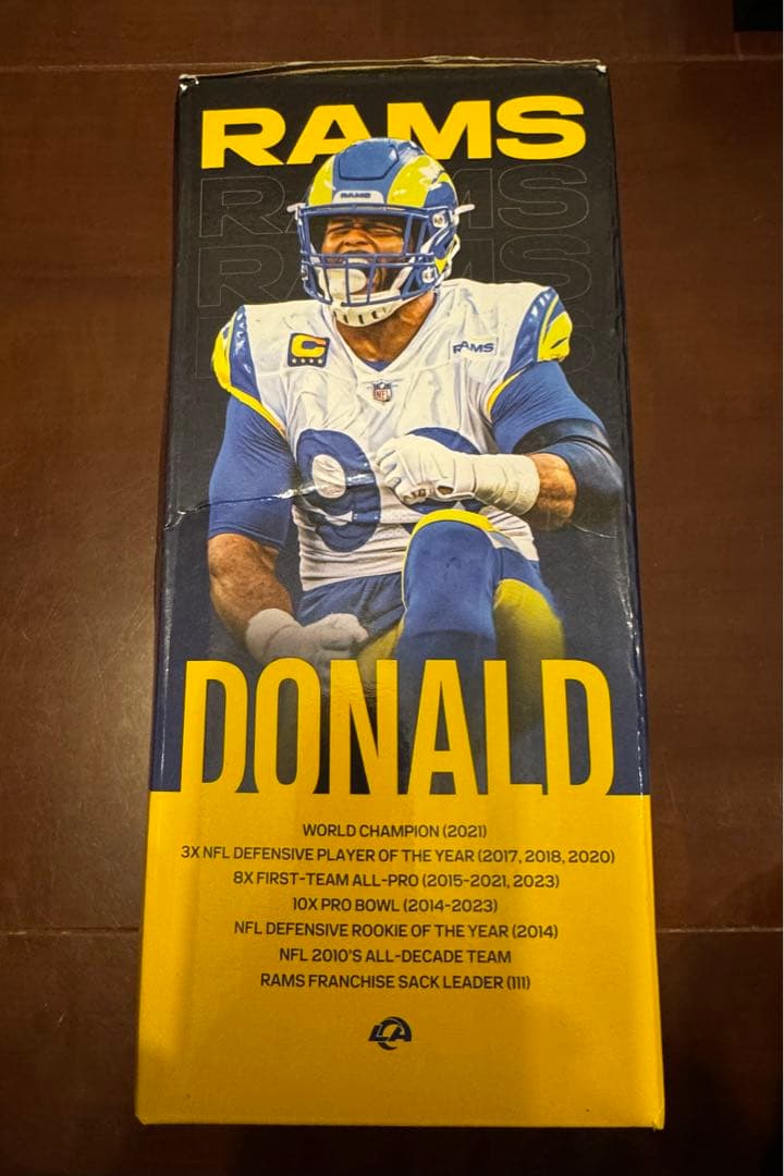 希少！アーロン・ドナルド ボブルヘッド フィギュア送料込み　即発送