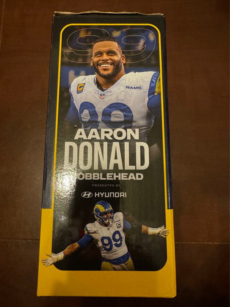 希少！アーロン・ドナルド ボブルヘッド フィギュア送料込み　即発送