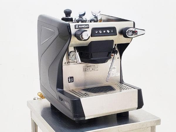 E2539/ランチリオ/CLASSE5 USB1G/200V/2022年製/