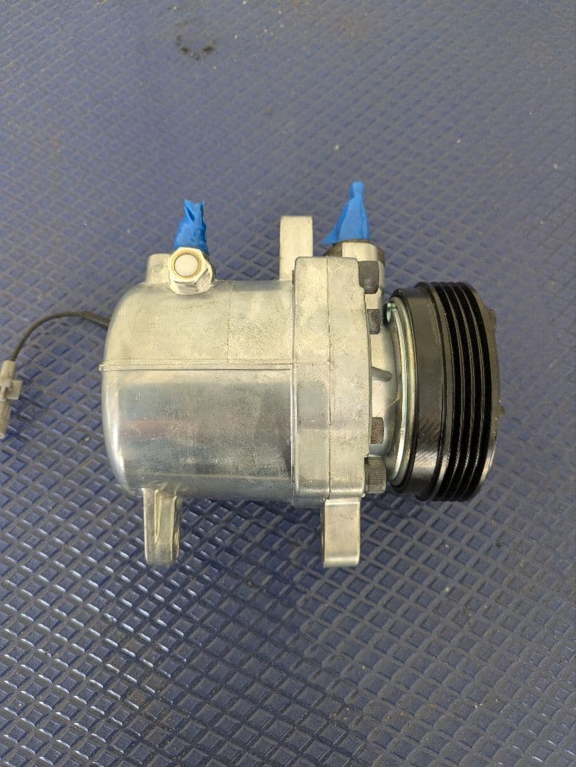 スズキ パレット エアコンコンプレッサー
