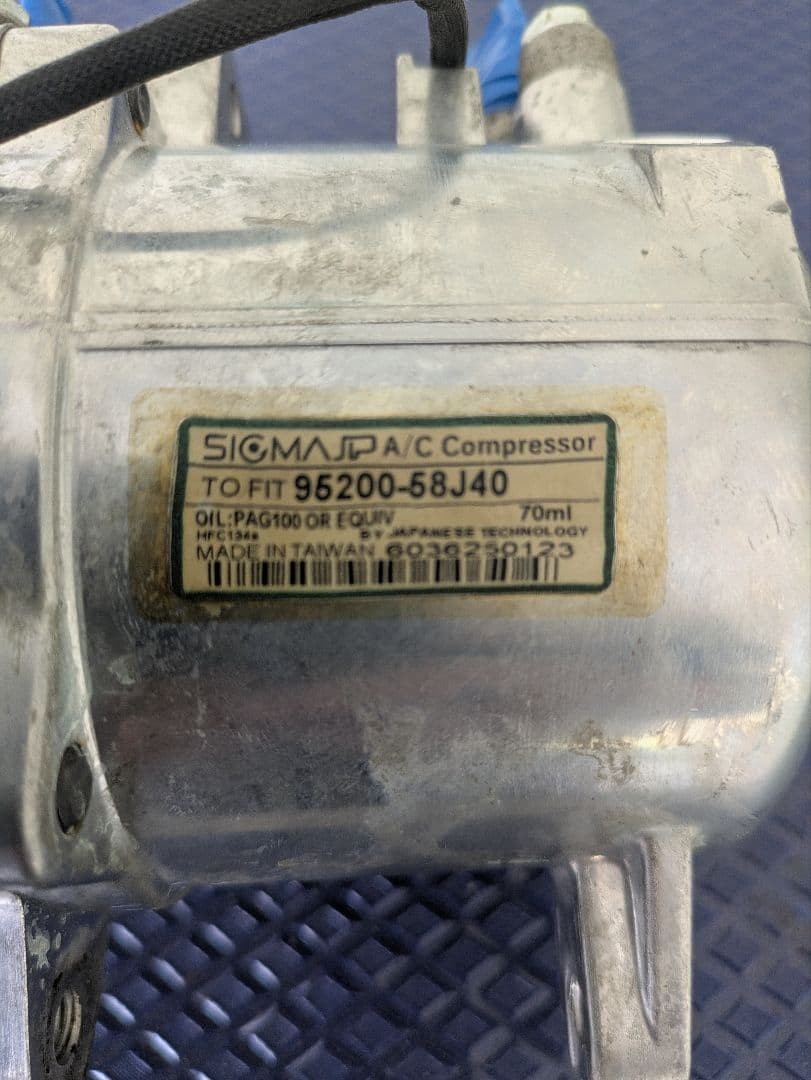 スズキ パレット エアコンコンプレッサー