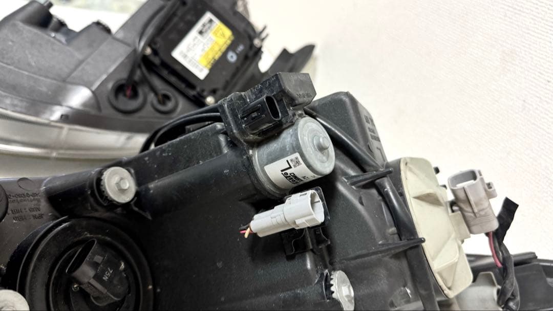 エスティマ HID ヘッドライト 左右 AFS付き KOITO 28-187