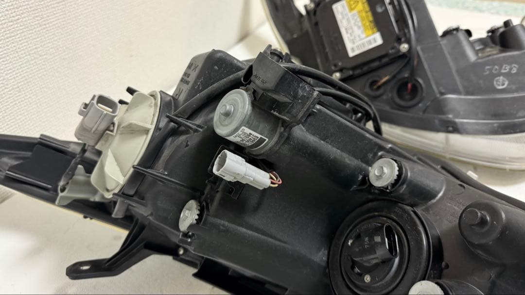 エスティマ HID ヘッドライト 左右 AFS付き KOITO 28-187