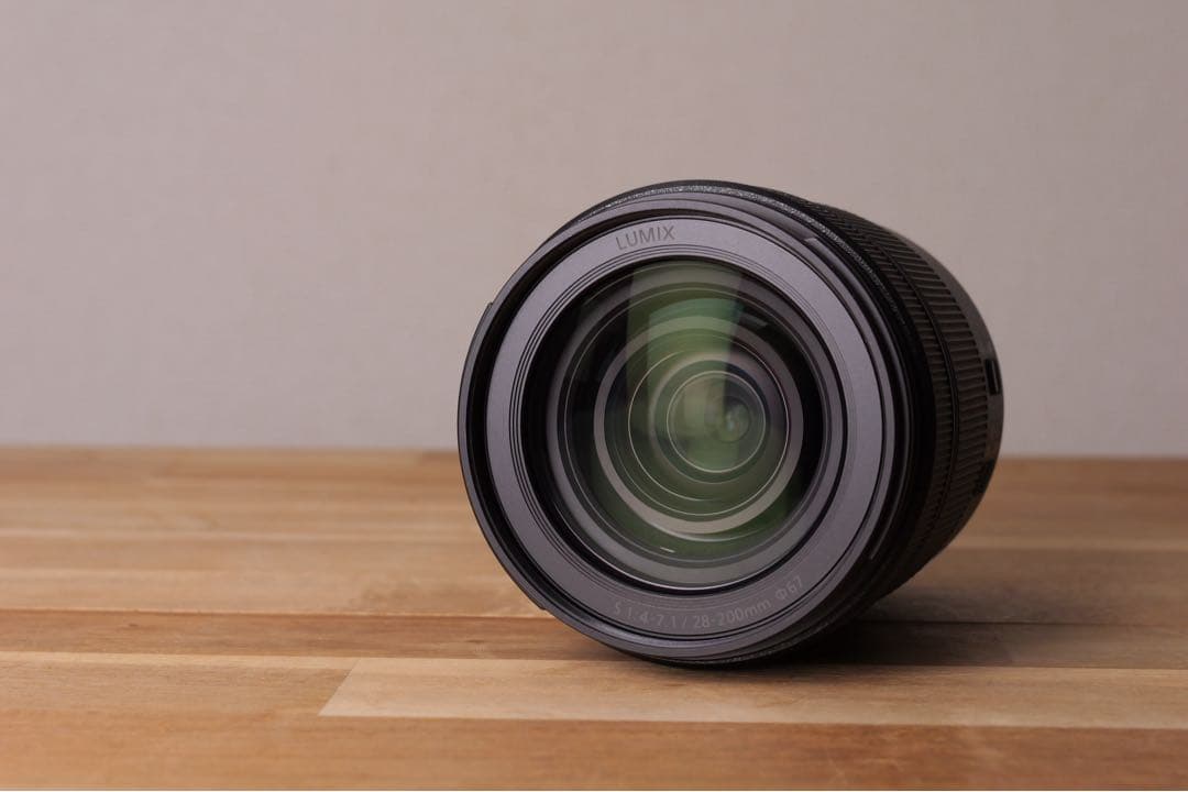 美品 LUMIX S 28-200ｍｍ F4-7.1 MACRO O.I.S