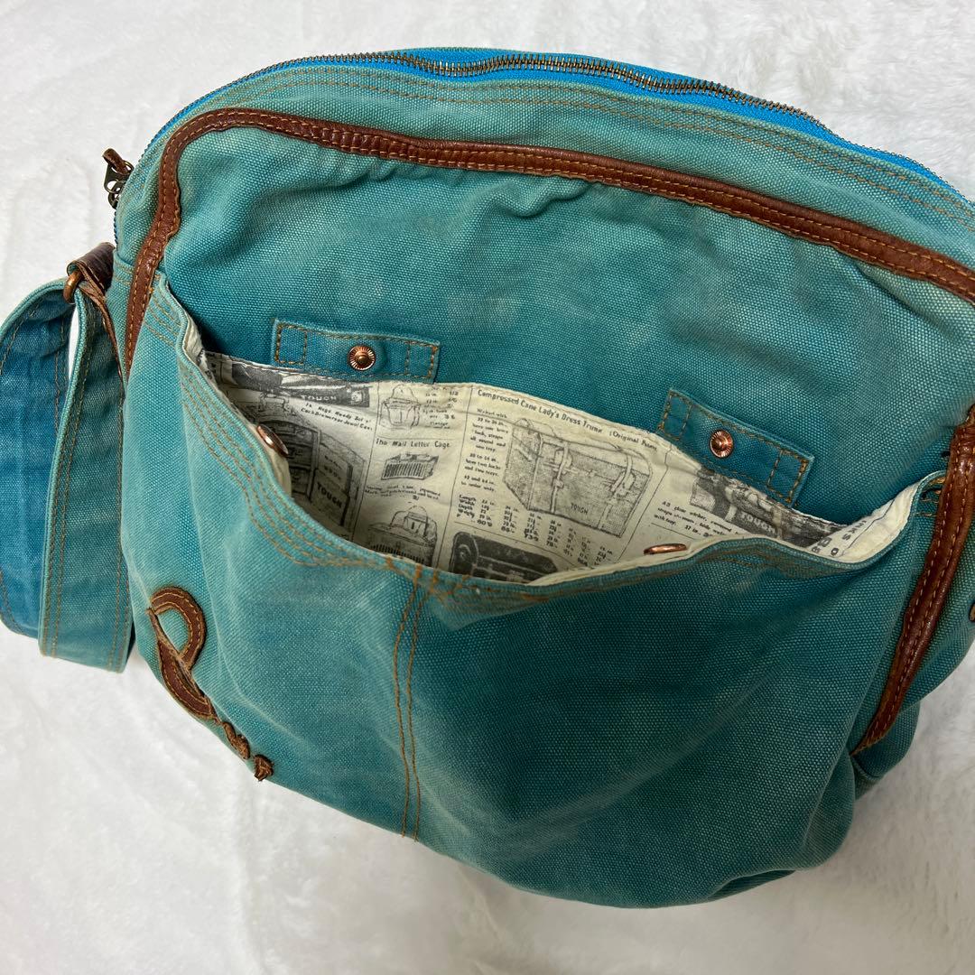 【お値下げしました】TOUGH タフ　ショルダーバッグ