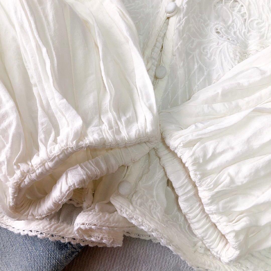 イエナラブークル ピンタック刺繍ブラウス 24SS ホワイト