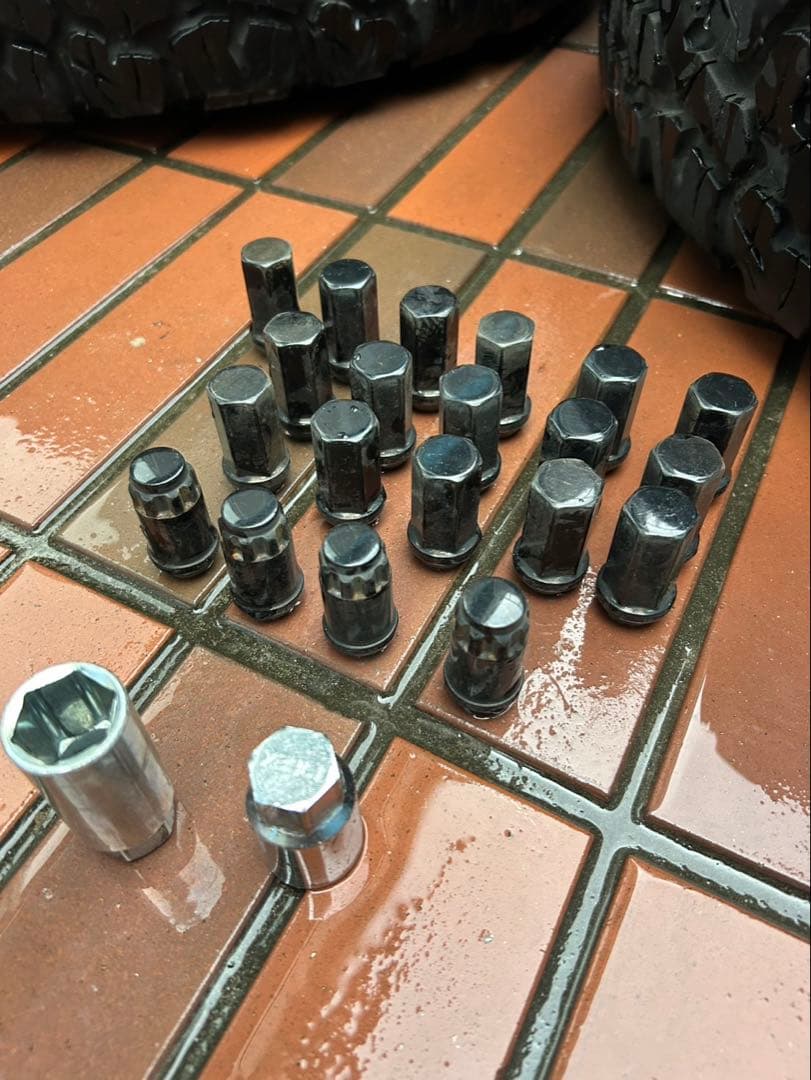 グッドリッジAll-TerrainT/A KO2 19年製　235/70 デリカ