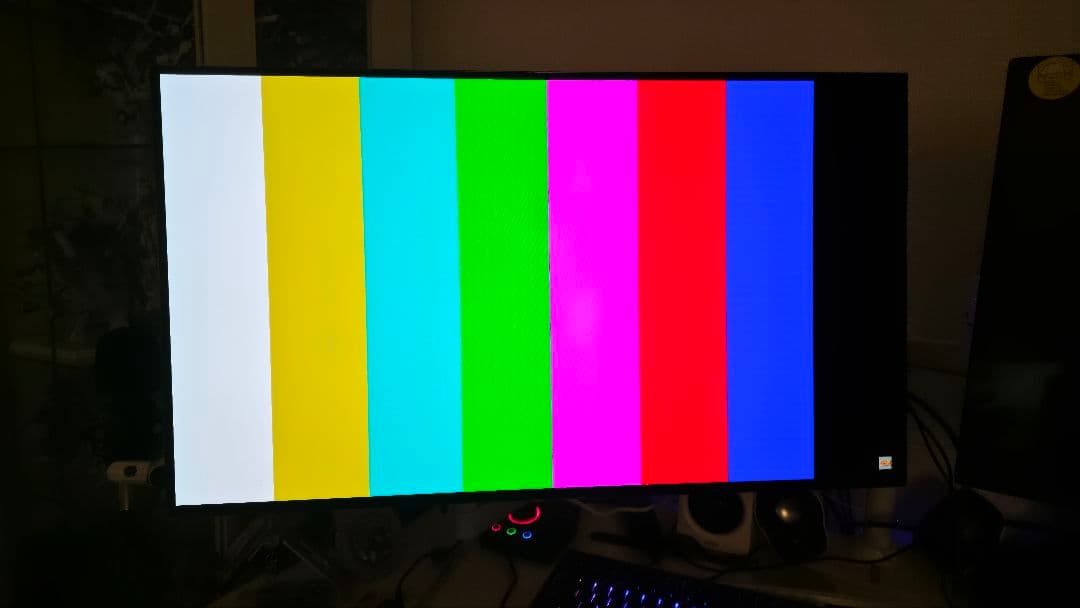 lg 32GS95UV-W 31.5インチ 4k240hz ゲーミングモニター