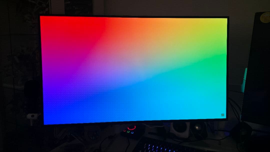 lg 32GS95UV-W 31.5インチ 4k240hz ゲーミングモニター